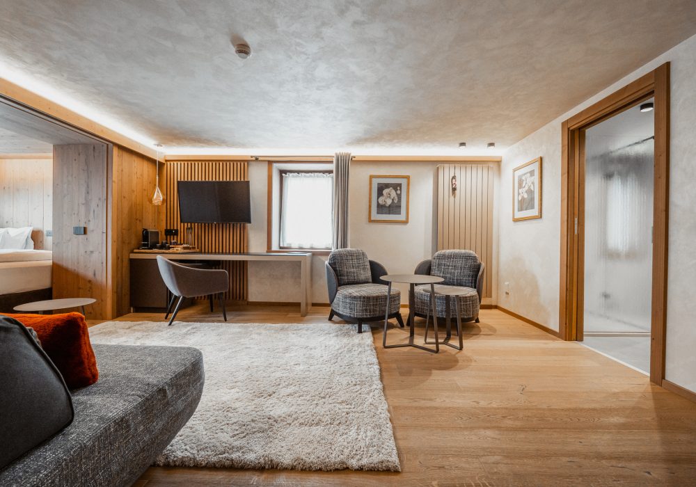 202_SuiteChaletNEW_SPA_Salotto2